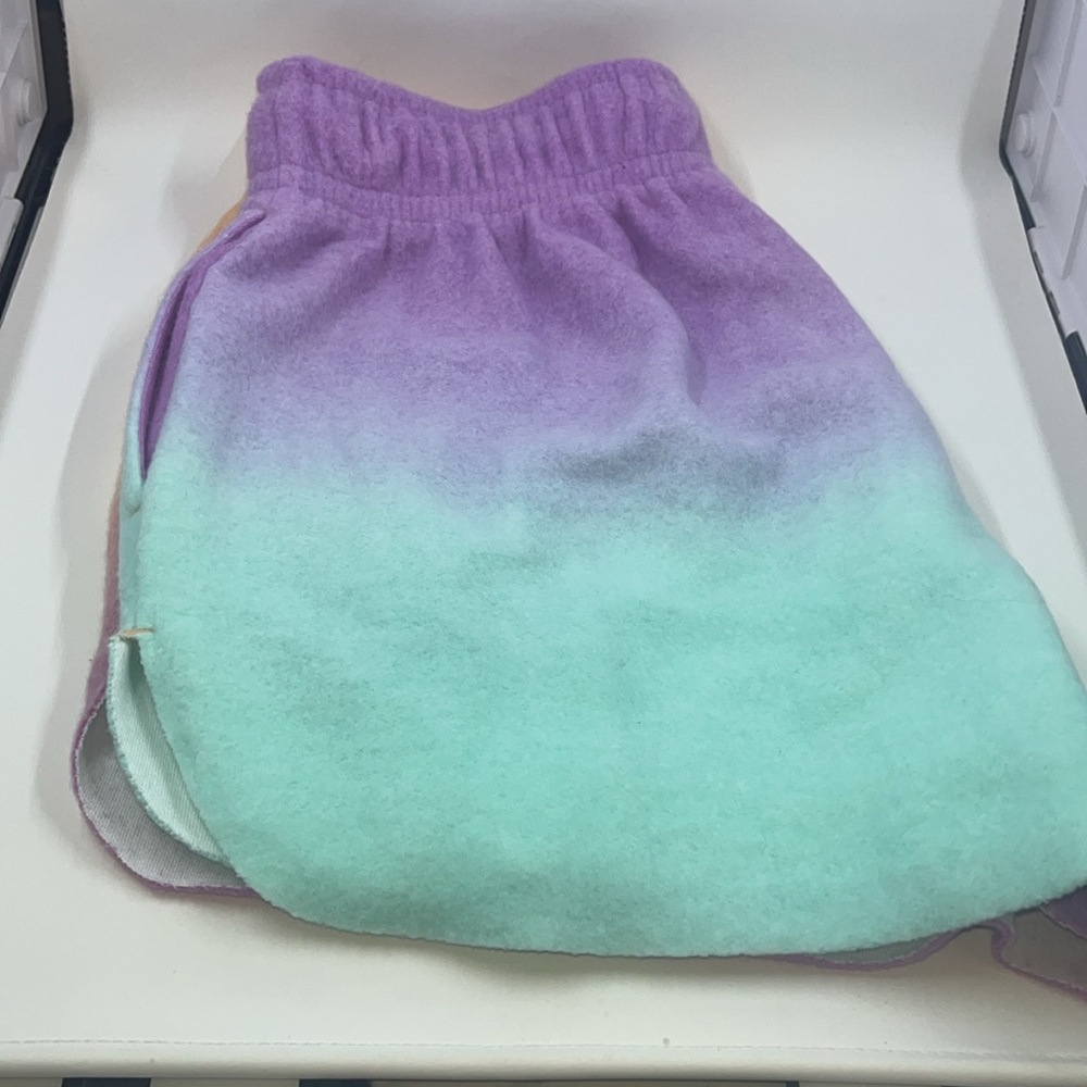 🌈 Shorts - Picture 5 of 5